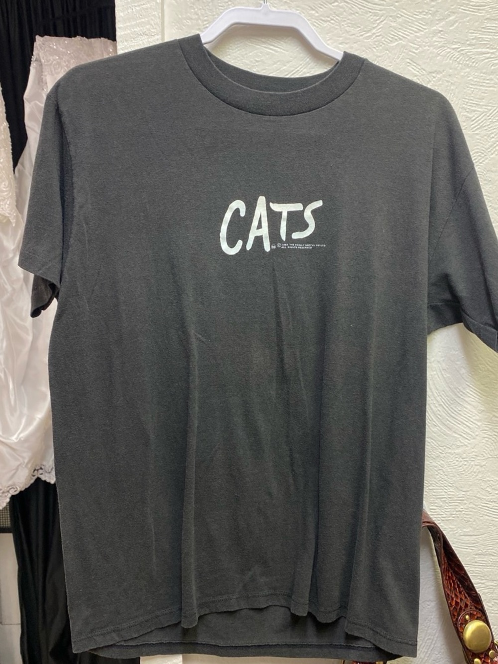 Vintage 1981 CATS Graphic Tee - Black